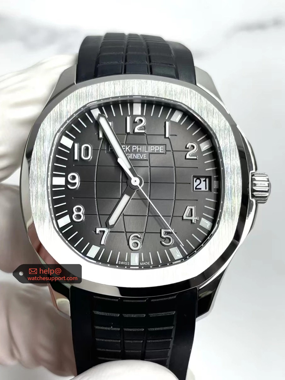 Patek Philippe Aquanaut 5167A-001 Black Dial Grenade Black Rubber Strap
