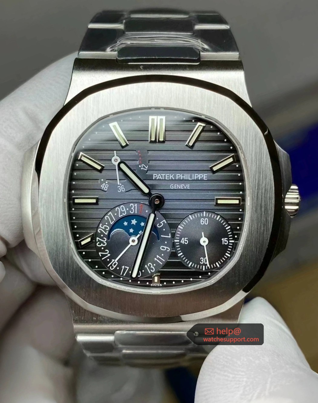 Patek Philippe Nautilus 5712/1A 40mm Blue Moonphase Stainless Steel