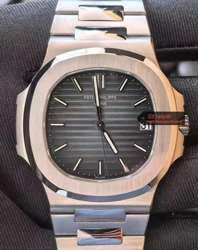 Patek Philippe Nautilus 5711/1A-010 Blue Dial Patek Philippe Nautilus 5711/1A-010 Blue Dial