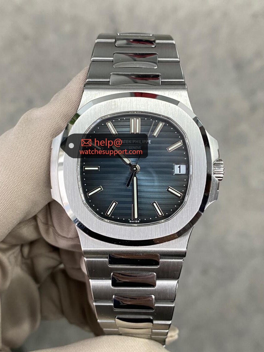 Patek Philippe Nautilus 5711/1A Blue Dial 40mm